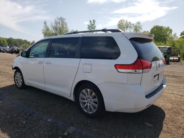 5TDJK3DC7DS066777 2013 TOYOTA SIENNA - Image 2