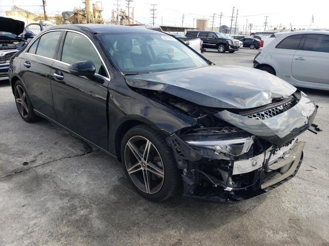 WDD3G4EB9KW021042 Mercedes-Benz A 220