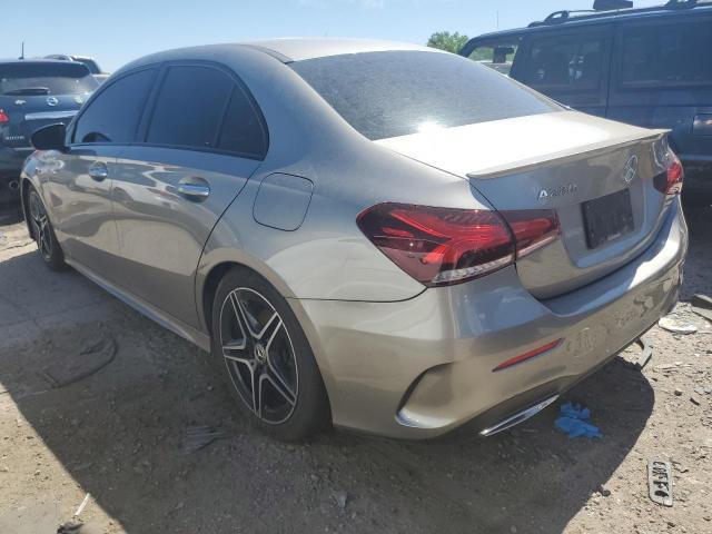 WDD3G4FB2KW022595 Mercedes-Benz A 220 4matic