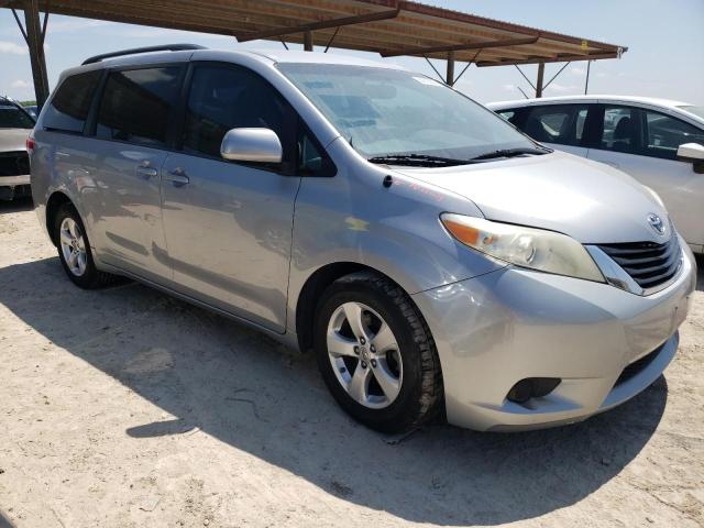 5TDKK3DC5DS388080 2013 TOYOTA SIENNA, photo no. 4