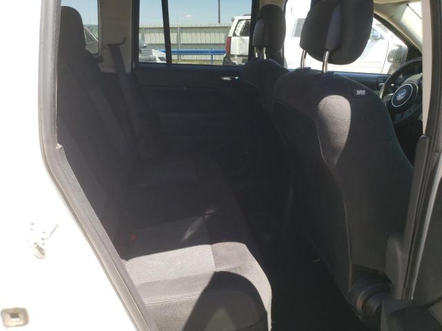 1C4NJCBA5GD641755 Jeep Compass Sport