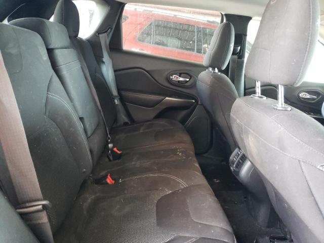 1C4PJMCB8KD310571 Jeep Cherokee Latitude