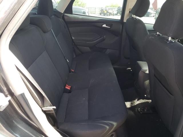 1FADP3F23HL347989 Ford FOCUS SE