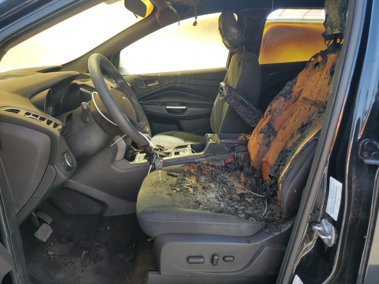 1FMCU0GD8JUA44019 FORD ESCAPE 2018