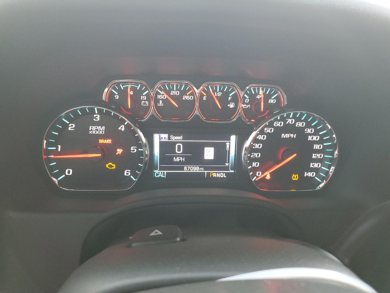 1GNSCBKC8JR207422 CHEVROLET TAHOE 2018