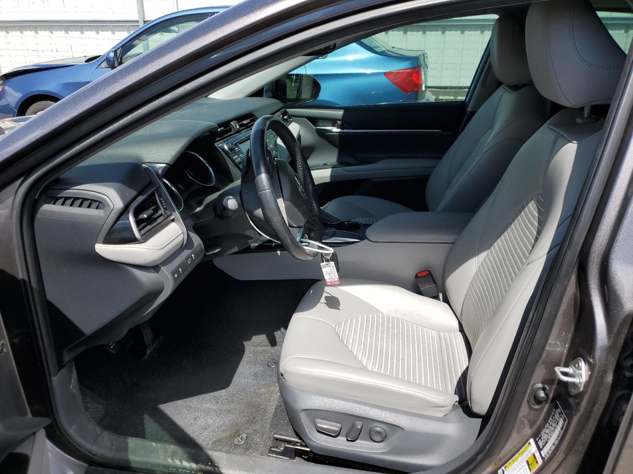 2019 Toyota Camry L vin: 4T1B11HK3KU179756