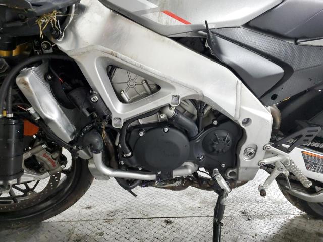 2022 APRILIA TUONO V4 1 ZD4KZUA06NS000458