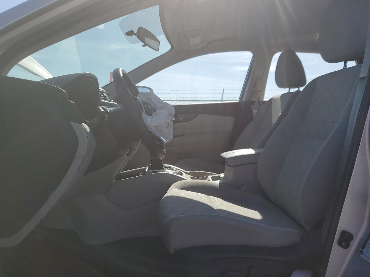 JN1BJ1CP8JW191110 NISSAN ROGUE 2018