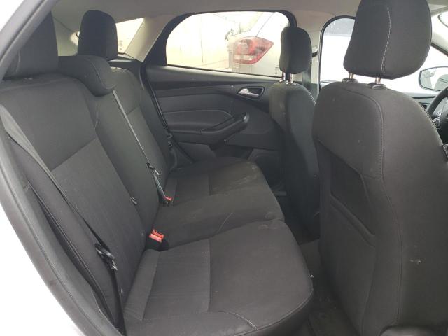 1FADP3K24JL251199 Ford FOCUS SE