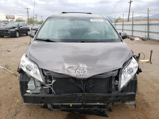 5TDJK3DC1DS055242 2013 TOYOTA SIENNA, photo no. 5