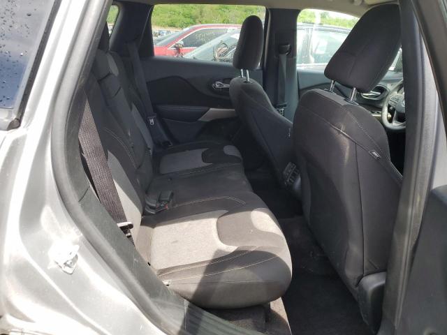 1C4PJLAB8HW643377 Jeep Cherokee Sport