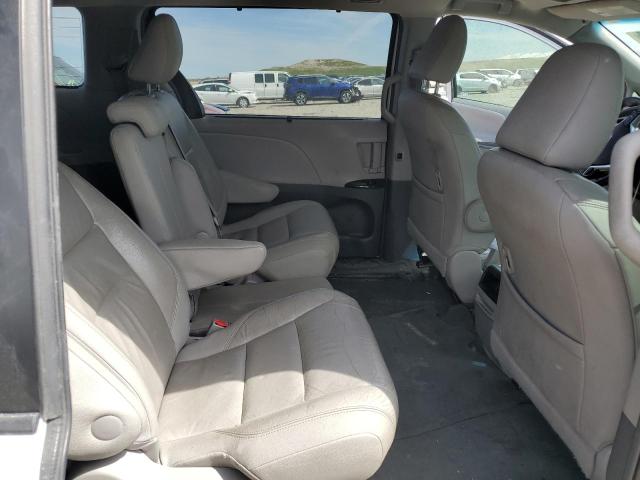 5TDYK3DC9GS763225 Toyota SIENNA XLE