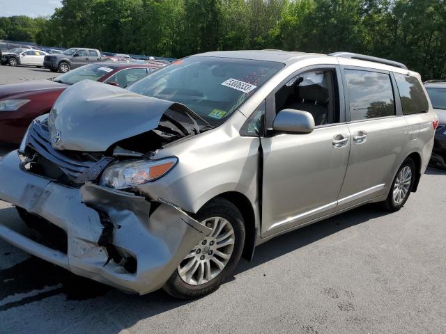 2016 Toyota Sienna XLE