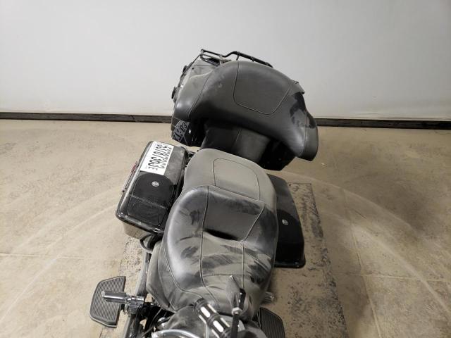 2011 HARLEY-DAVIDSON FLHTC - 1HD1FF415BB668004