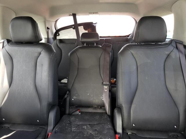 KNDNB4H31N6122618 KIA Carnival Lx