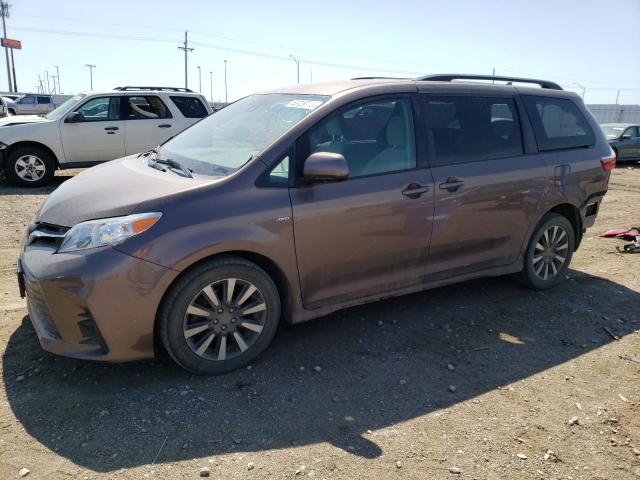 2018 Toyota Sienna LE