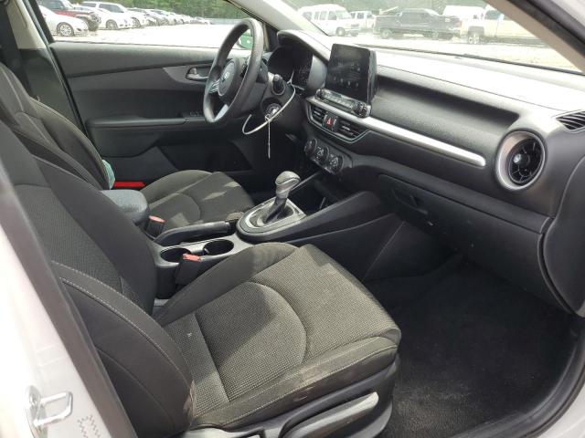3KPF24AD1ME267223 KIA FORTE FE