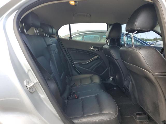 2015 MERCEDES-BENZ GLA 250 - WDCTG4EB7FJ120420