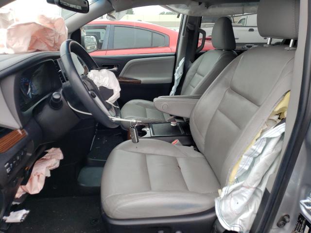 5TDYZ3DC8HS767070 Toyota SIENNA XLE