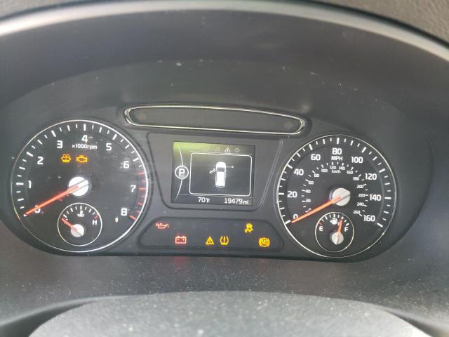 5XYPGDA32JG432126 KIA SORENTO LX