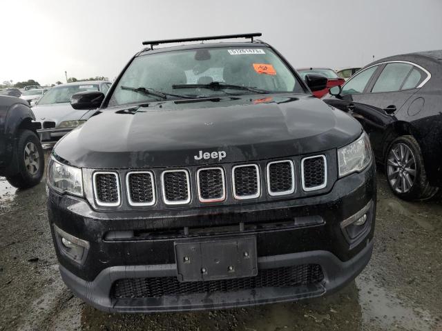 3C4NJDBB6JT185913 Jeep Compass Latitude