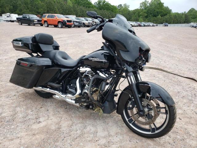 Salvage cars for sale from Copart Charles City, VA: 2017 Harley-Davidson Flhx Street Glide