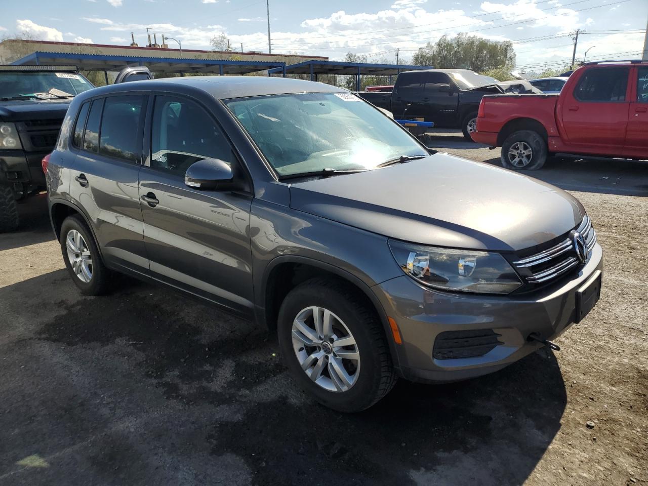 2012 Volkswagen Tiguan S vin: WVGBV7AX9CW084069