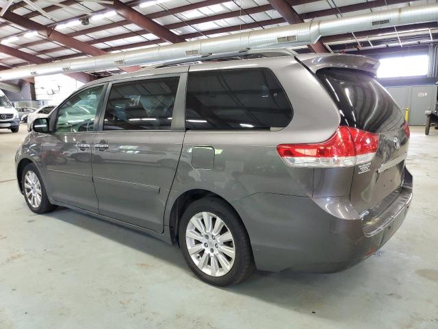 5TDDK3DC0CS032093 2012 TOYOTA SIENNA, photo no. 2