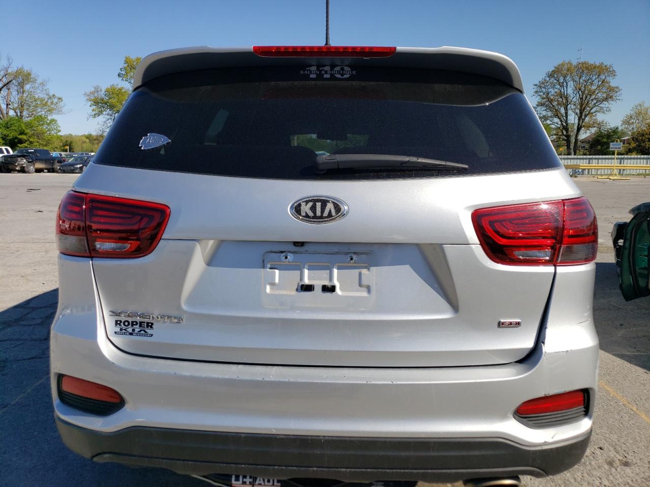 2019 Kia Sorento L vin: 5XYPG4A36KG587845