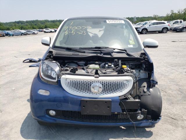 VIN WMEFJ9BA3HK236080 2017 Smart Fortwo no.5