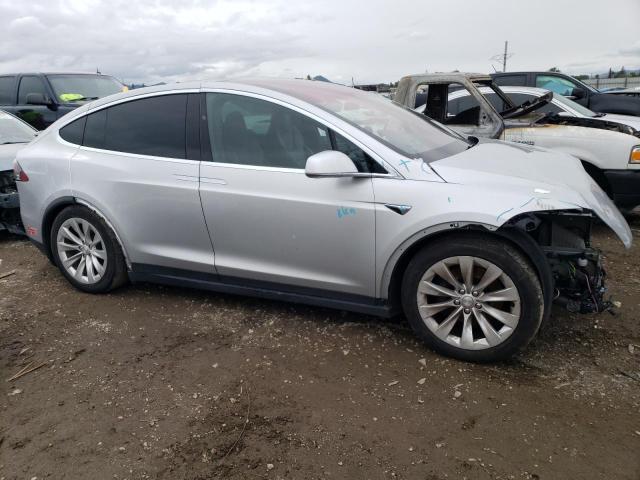 5YJXCBE22JF090539 Tesla MODEL X