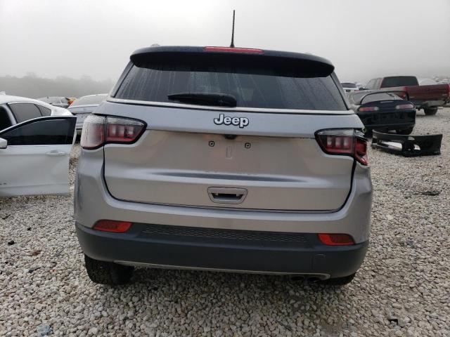 3C4NJDCB8JT212785 Jeep Compass Limited