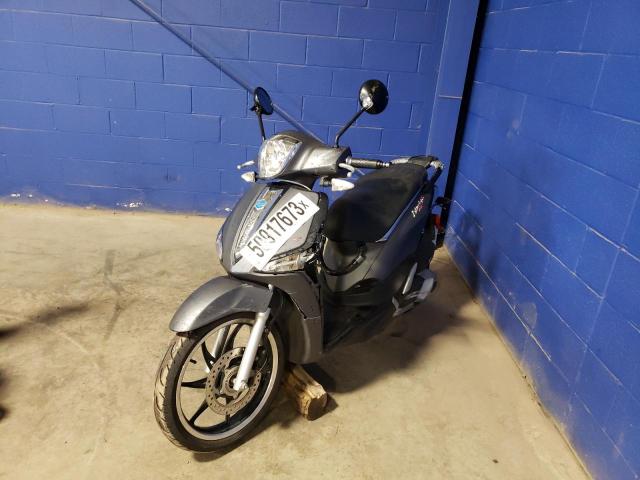 2020 PIAGGIO SCOOTER ZAPM898G9L7001755