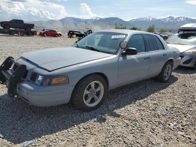 2004 Ford Crown Victoria 