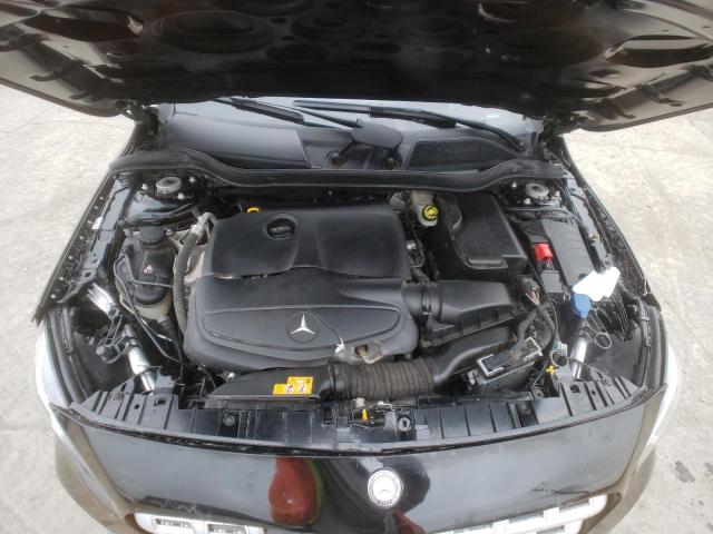 WDCTG4GB8KJ545717 Mercedes-Benz Gla 250 4matic