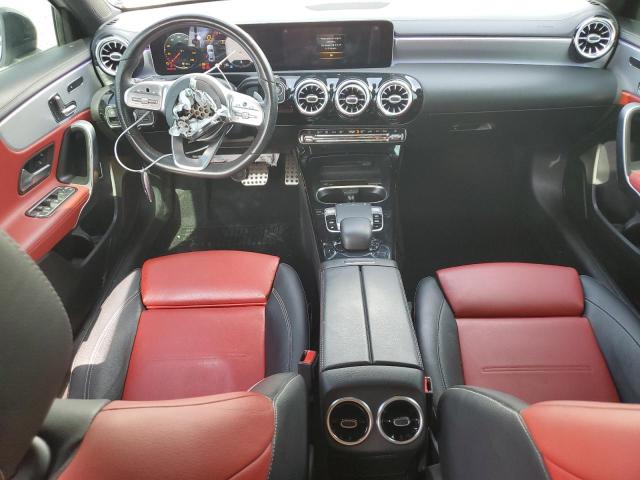 WDD3G4EB6KW024433 Mercedes-Benz A 220