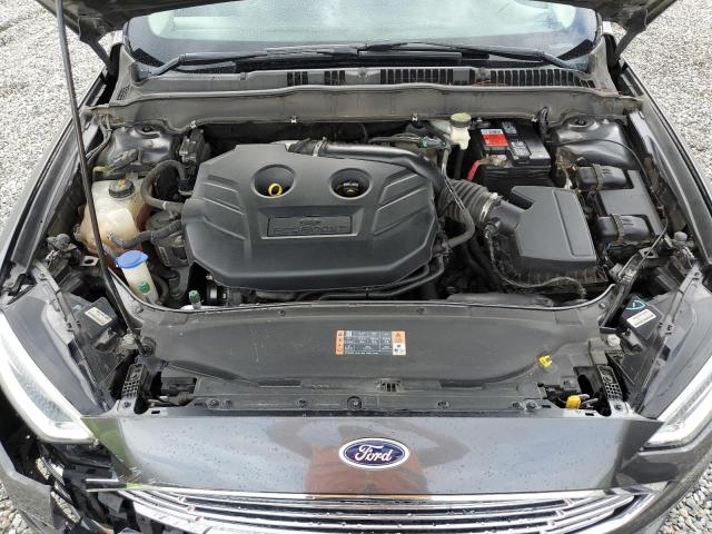 3FA6P0T92HR142142 Ford FUSION SE