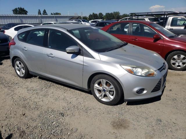 1FADP3K2XEL176739 Ford FOCUS SE
