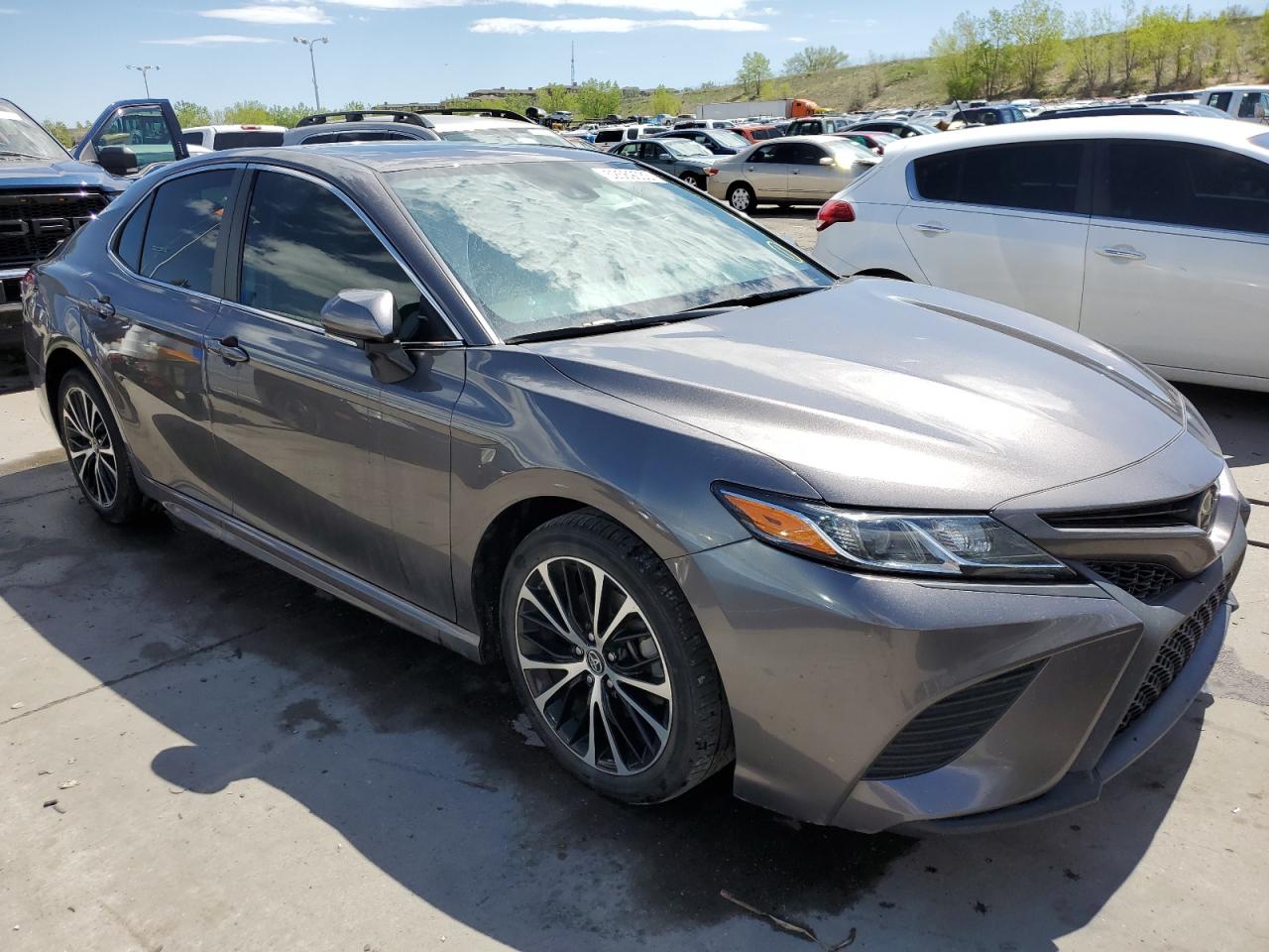 2019 Toyota Camry L vin: 4T1B11HK3KU179756