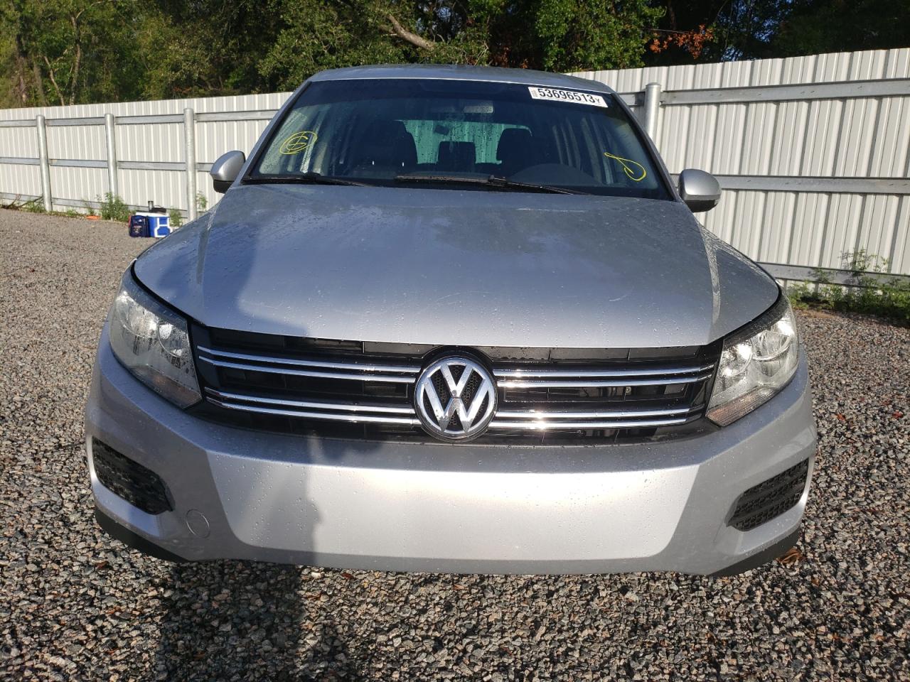 WVGAV7AXXJK001944 2018 Volkswagen Tiguan Limited