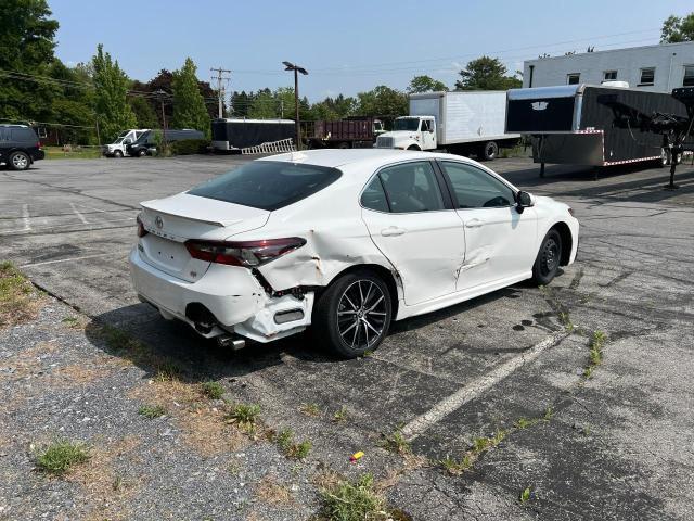 Auction sale of the 2021 TOYOTA CAMRY , vin: 4T1G11AK1MU402654, lot number: 54350163