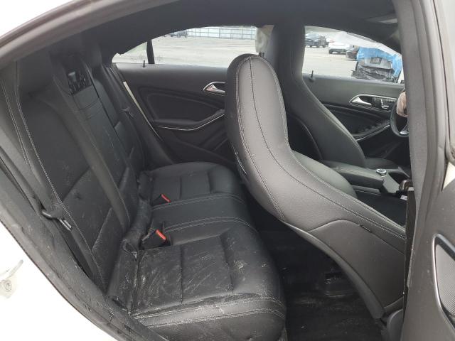 WDDSJ4EB1JN520175 Mercedes-Benz CLA 250