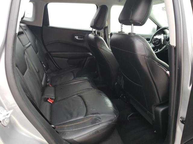 3C4NJDCB8JT212785 Jeep Compass Limited