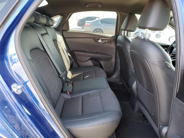3KPF34AD6ME300830 KIA Forte Gt Line