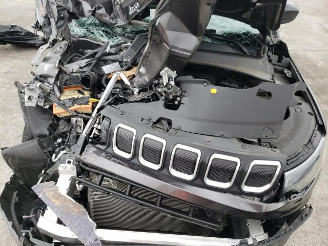 3C4NJCBB4NT138881 Jeep Compass Latitude