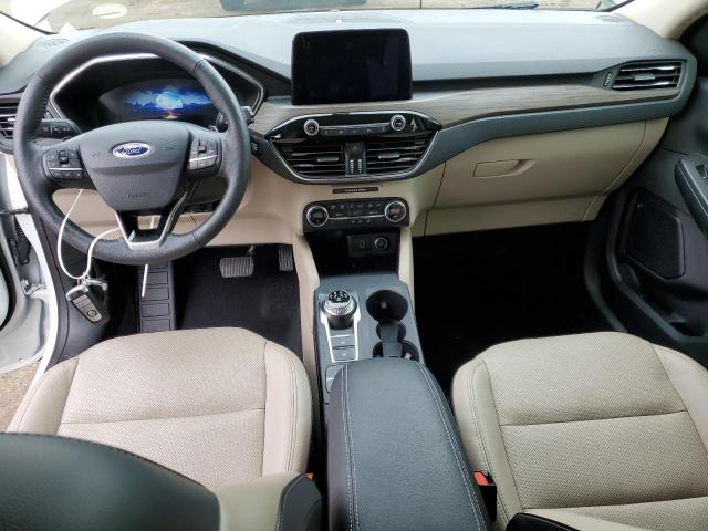 1FMCU9J96LUB25807 Ford Escape Titanium