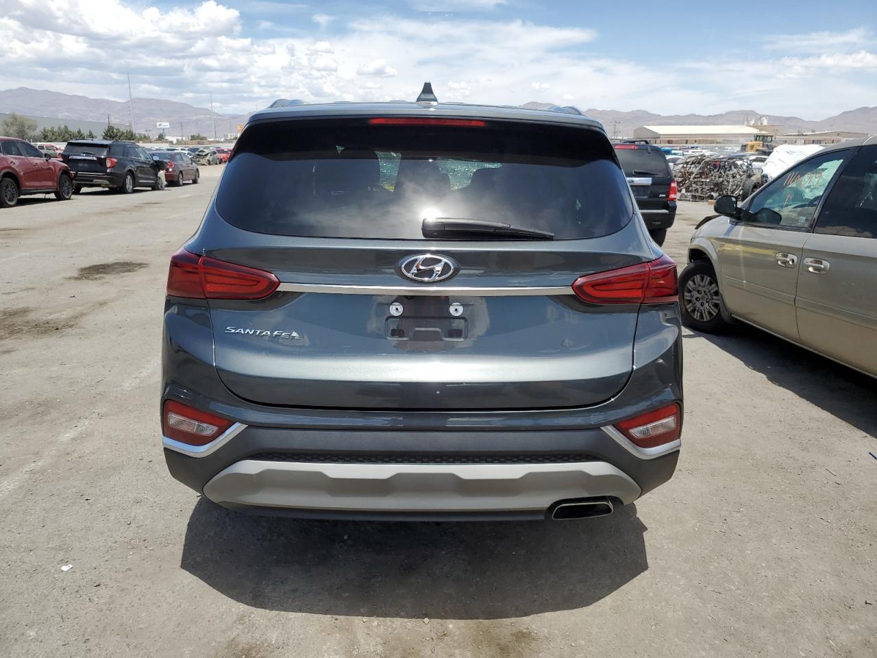 2019 Hyundai Santa Fe Sel vin: 5NMS33AD2KH130206