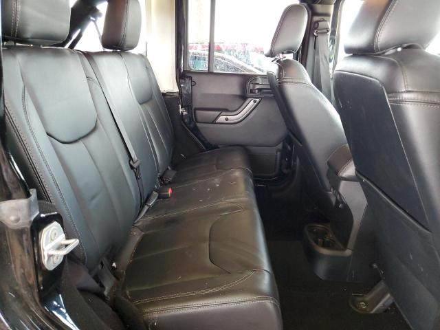 1C4BJWEG9JL890318 Jeep Wrangler Unlimited Sahara