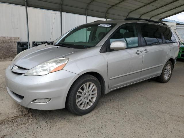 2010 Toyota Sienna XLE