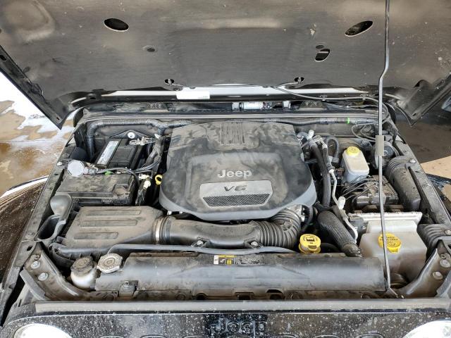 1C4BJWEG9JL890318 Jeep Wrangler Unlimited Sahara